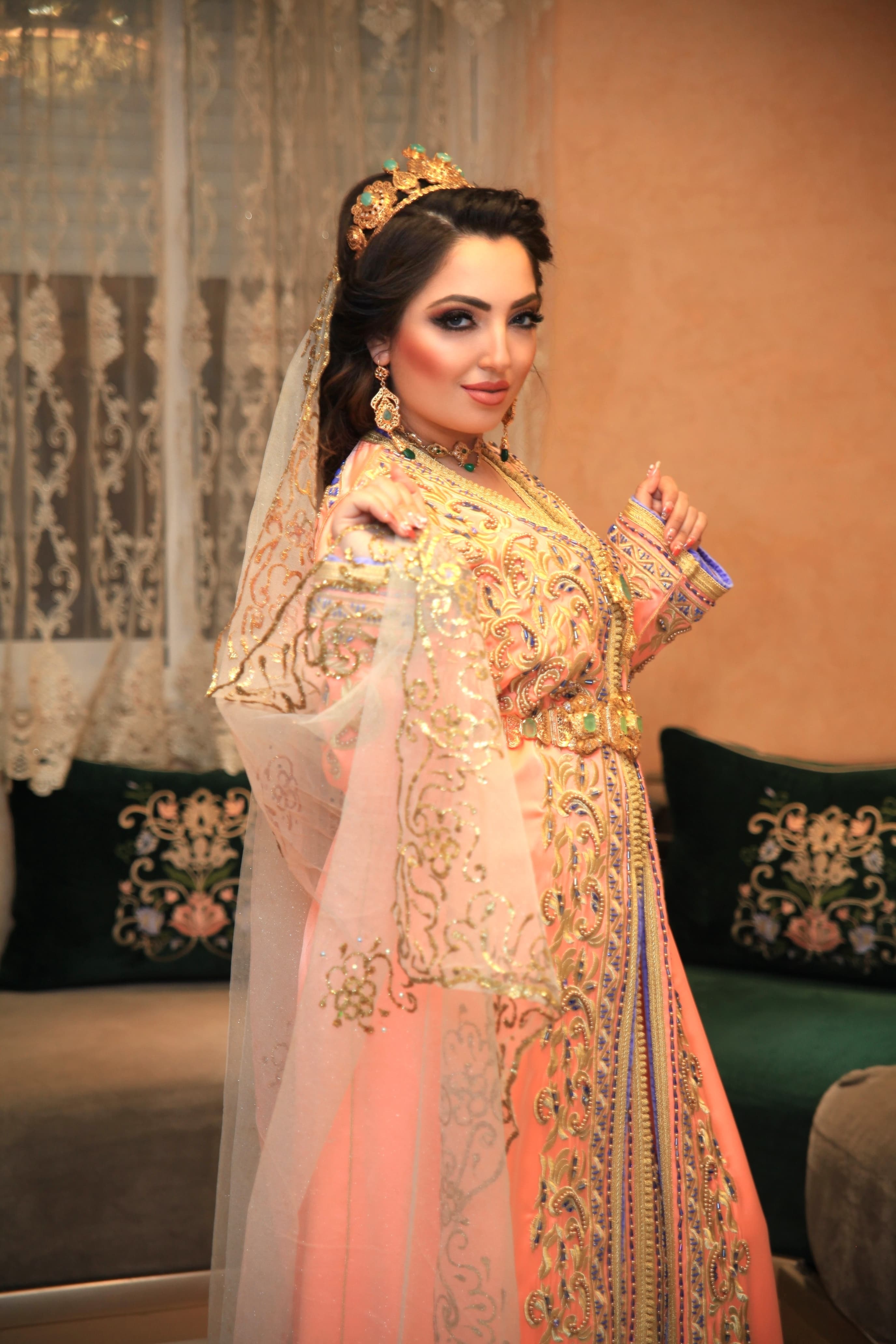 Referenz: Caftan Styling mit festlichem Look
